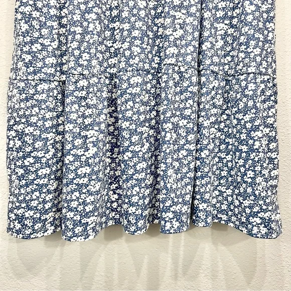 NWOT Boutique Floral Sleevless V-neck Shirt-Dress - Picture 6 of 12